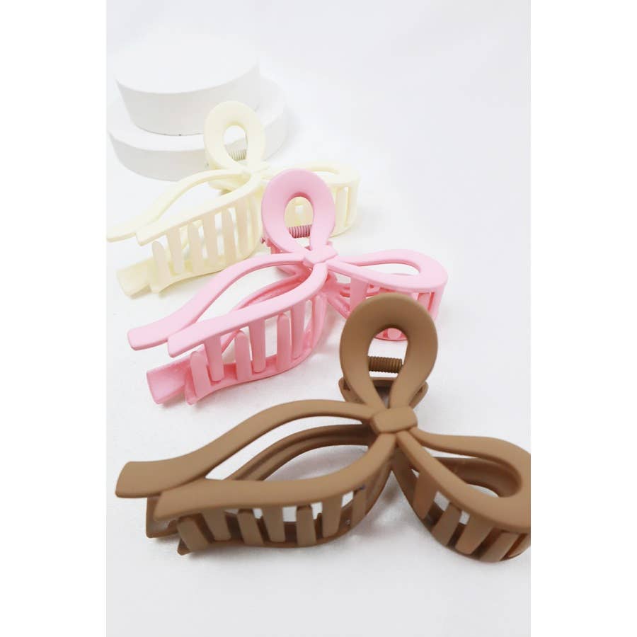Matte Bow Claw Clip