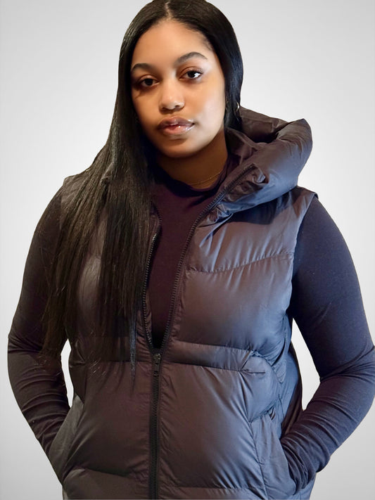 Myla hooded puffer vest | Black