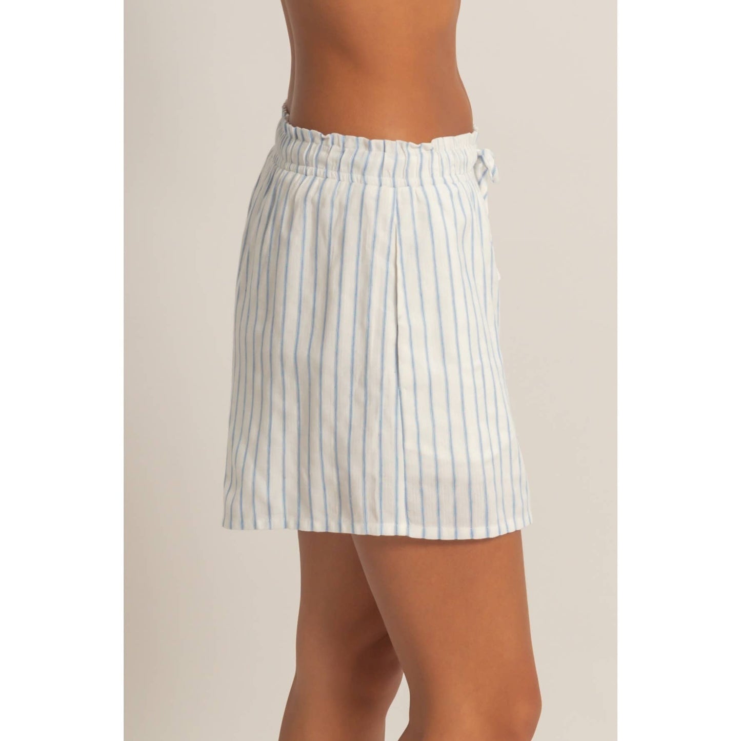 Leni Striped Shorts | Sky Stripe